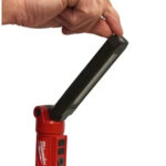 USB RECHARGEABLE STICK LIGHT 550 LUMENS - Image 2